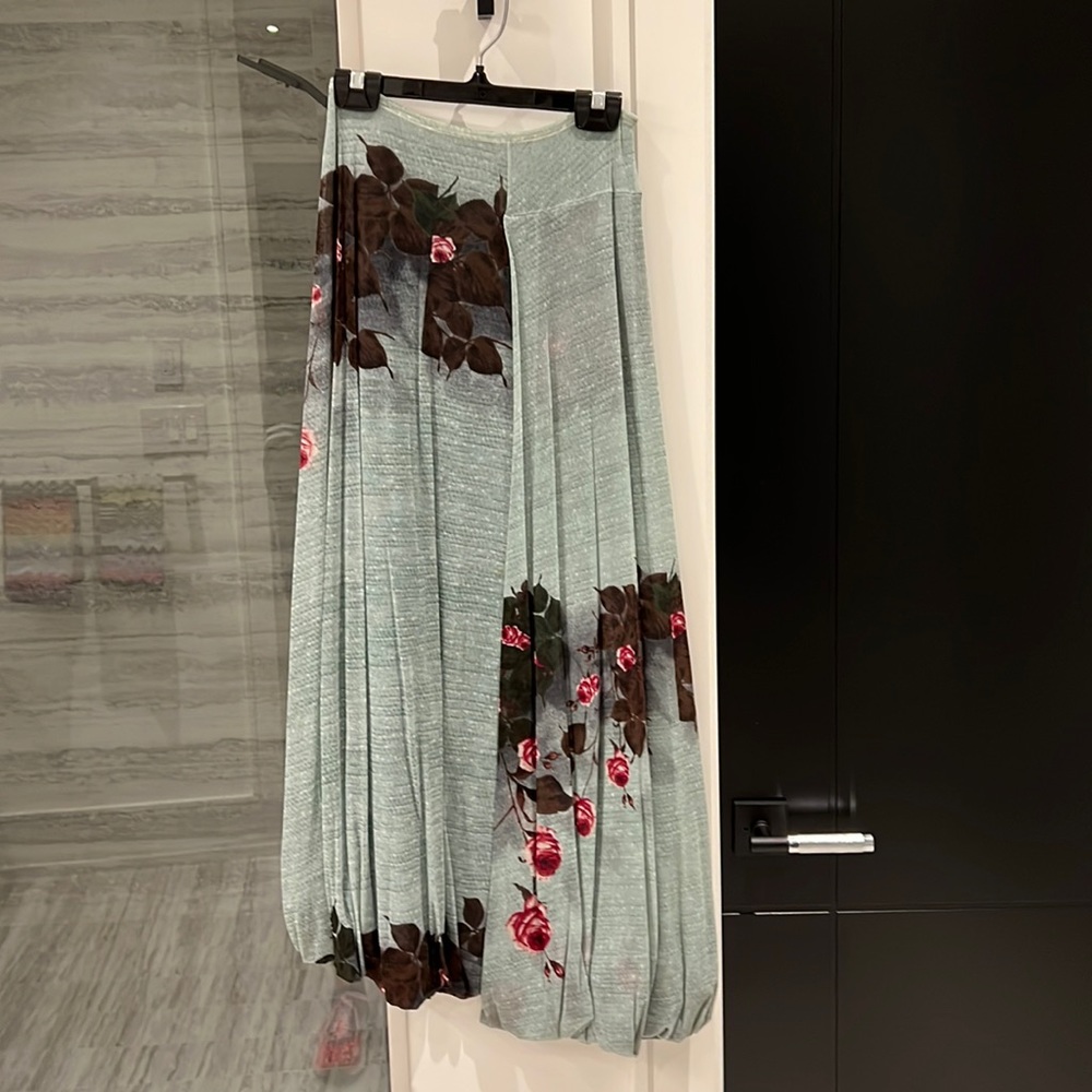 Long skirt